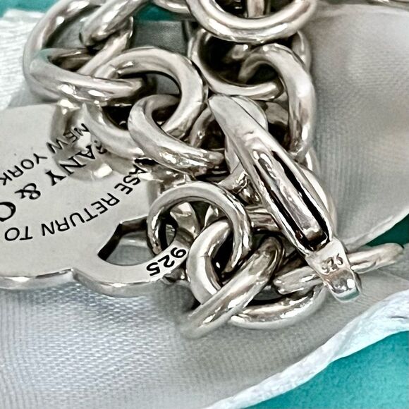 Return To Tiffany Heart Tag Chain Link Bracelet - 8” - Silver - Picture 7 of 15